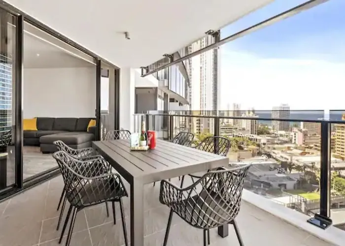 Apartmento com 3 dormitórios